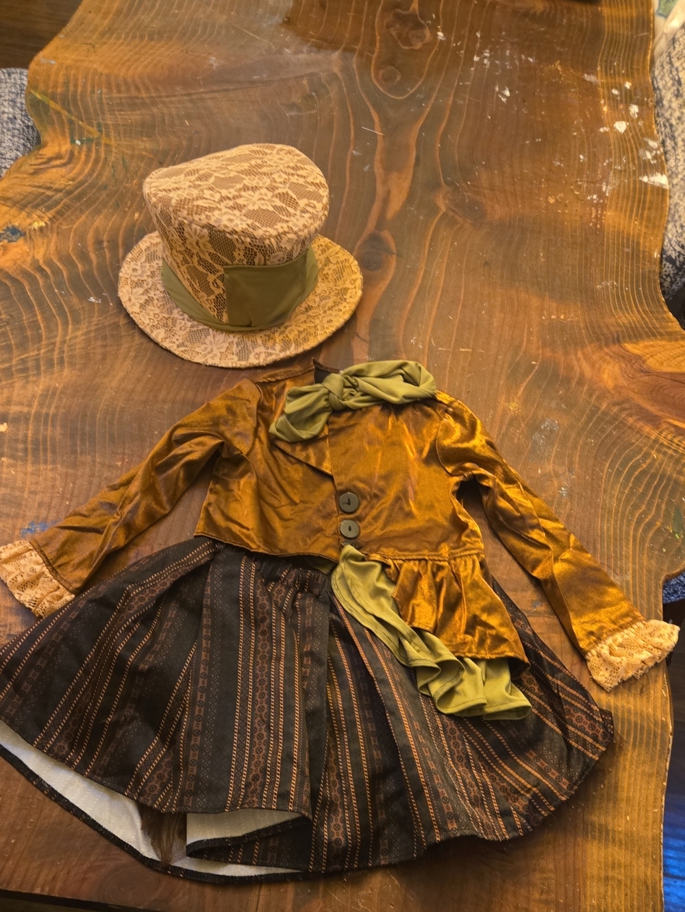 Child's Mad Hatter Costume